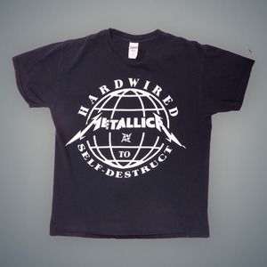 Metallica Hard Wired to Self-Destruct Graphic Large T-Shirt